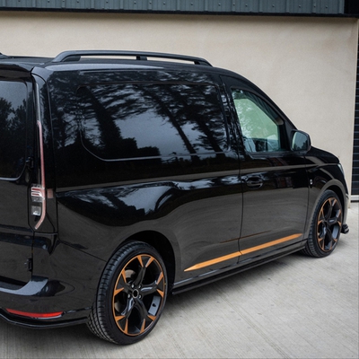 VOLKSWAGEN CADDY 2021+ AERO KIT (PIANO BLACK) - Görsel 3